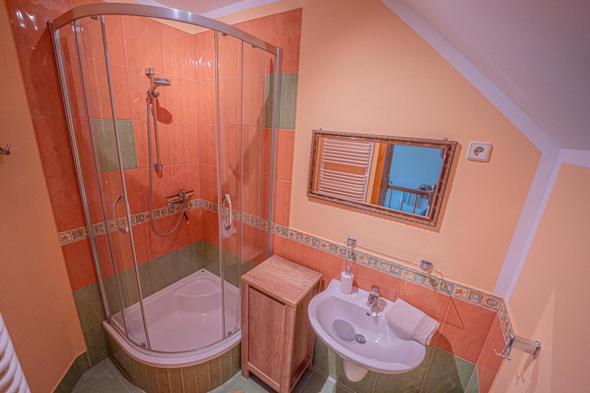 Dom Ogrodnika Apartment Jezow Sudecki ภายนอก รูปภาพ