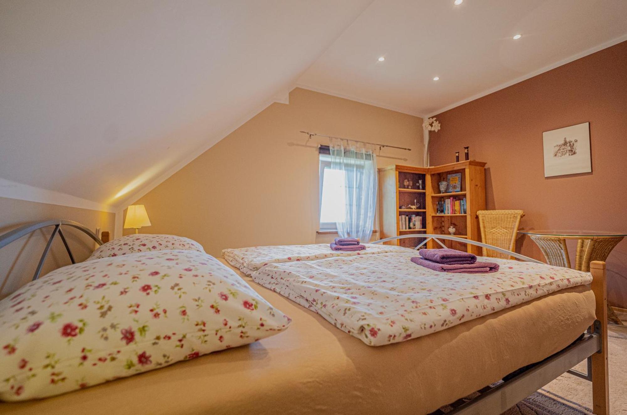 Dom Ogrodnika Apartment Jezow Sudecki ภายนอก รูปภาพ