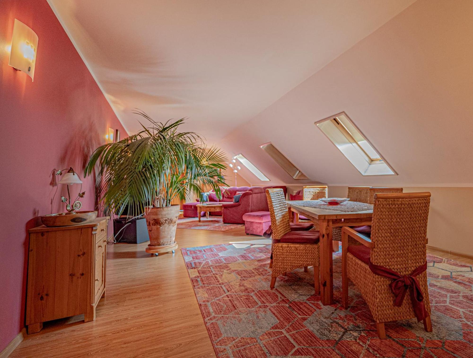 Dom Ogrodnika Apartment Jezow Sudecki ภายนอก รูปภาพ