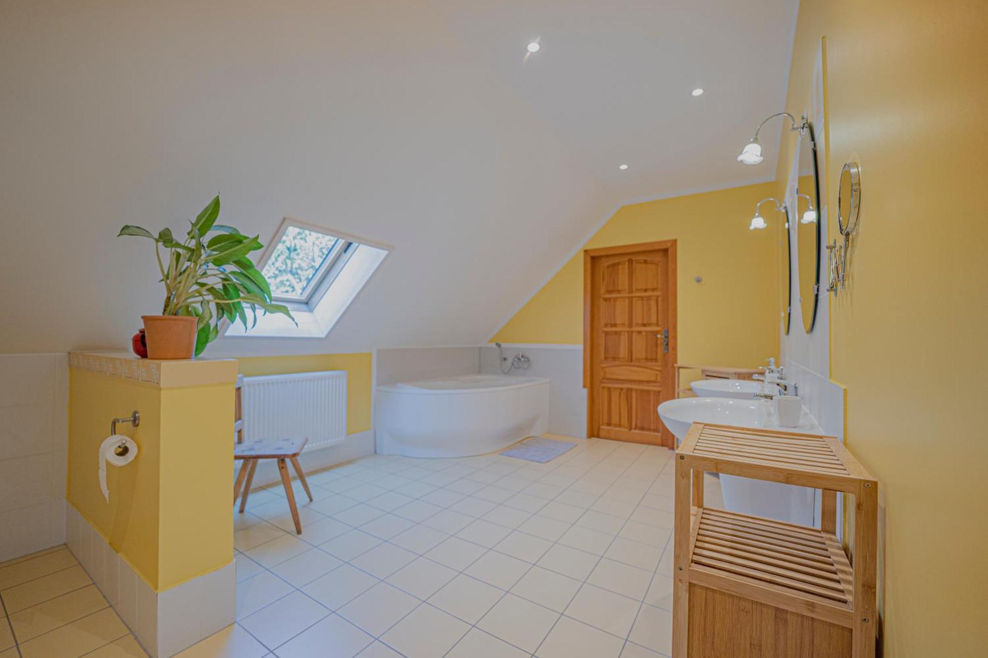 Dom Ogrodnika Apartment Jezow Sudecki ภายนอก รูปภาพ